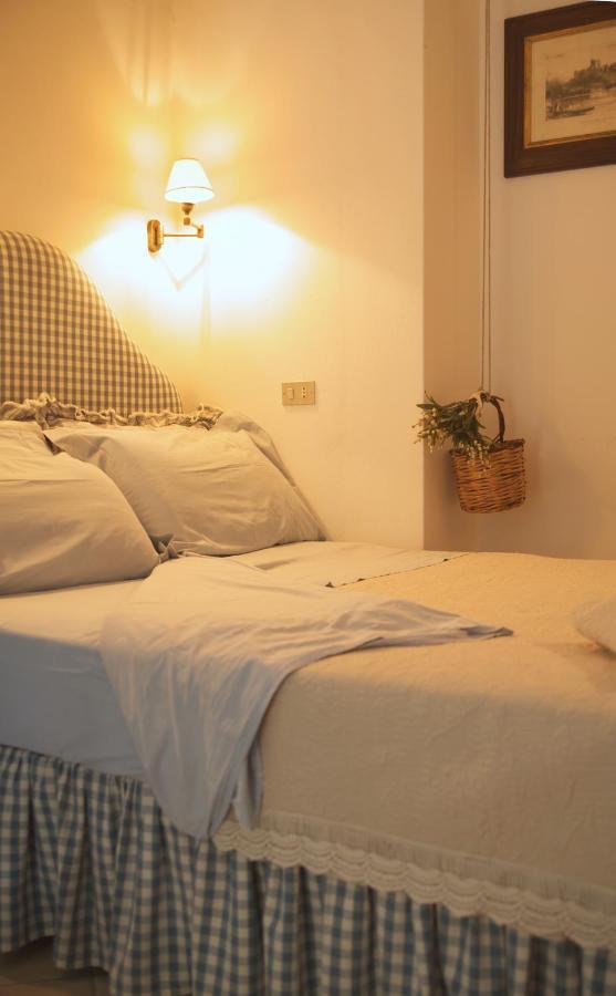 B&B Del Giglio Cefalù Exteriör bild